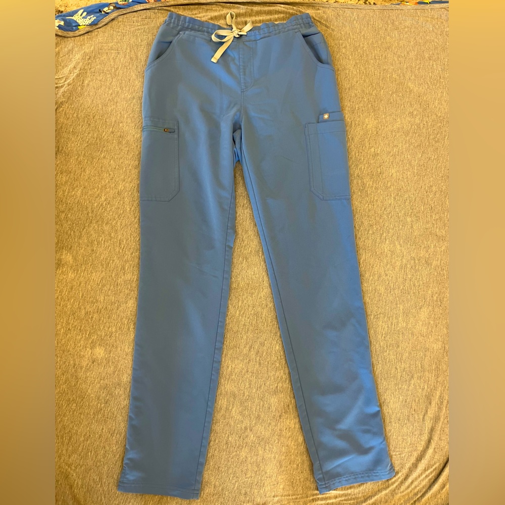 Fig’s Yola Scrub Bottoms- Ceil Blue Small/Tall
